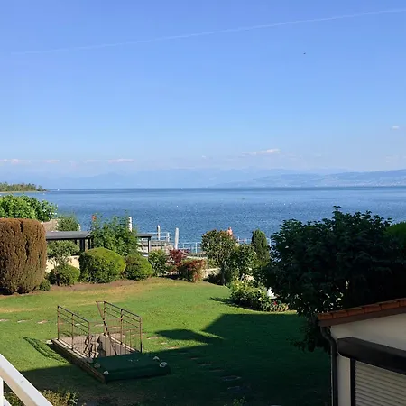 Lakeside No 9